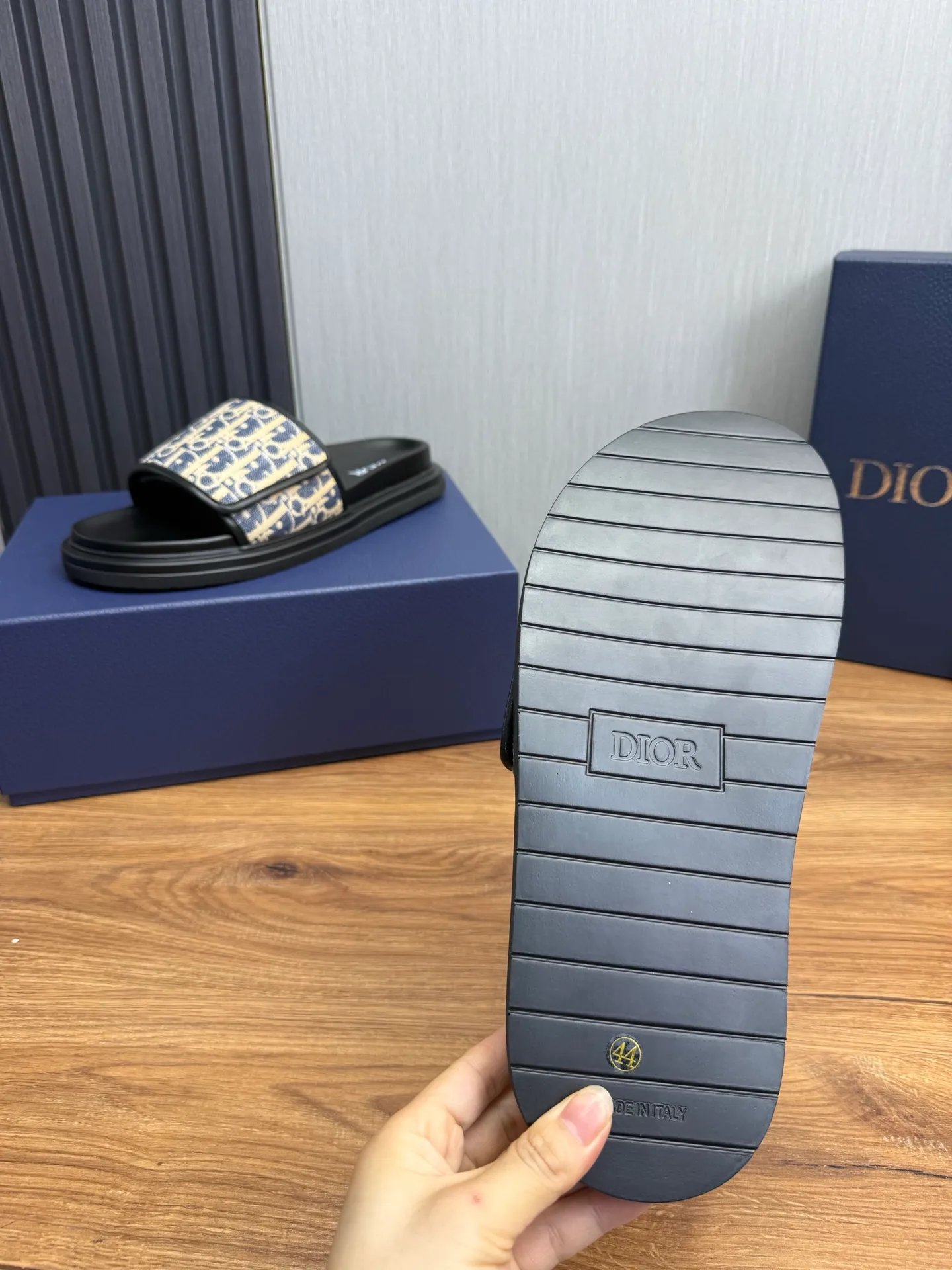 Men's shoes 💰280💰 Dior. Men's slippers 🩴Official website 1:1 production 38-45 yards 45 46 🉑️Customized original material shipped✅